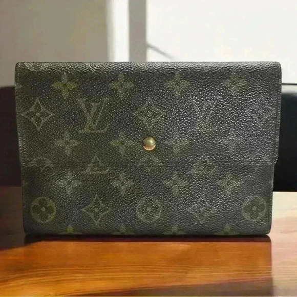 Louis Vuitton Monogram Wallet w/COA - Picture 1 of 11